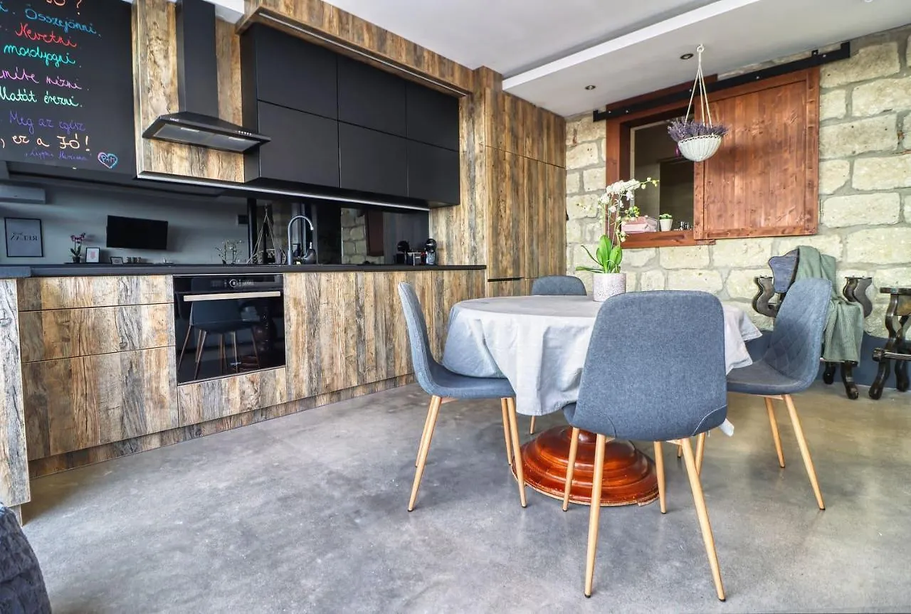 Hab Home Apartman Eger
